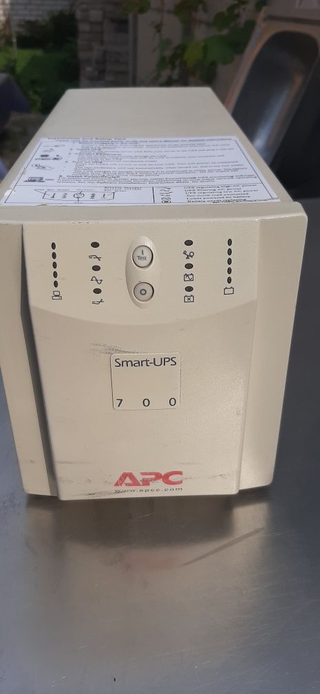 Бесперебойник. Преобразователь 220 / 120.  Smart UPS