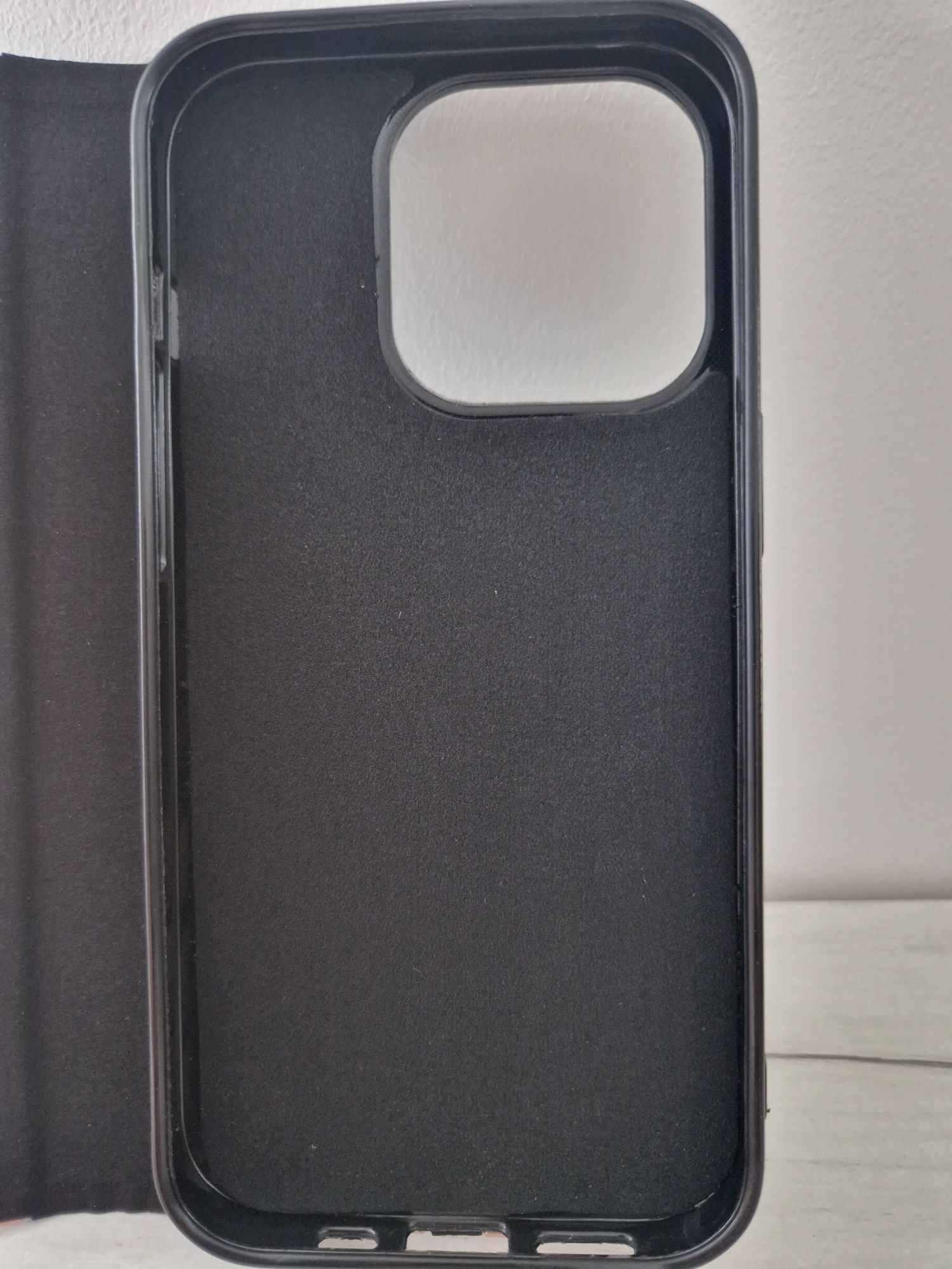 Kabura Book z ramką do Iphone 14 Pro Max czarna