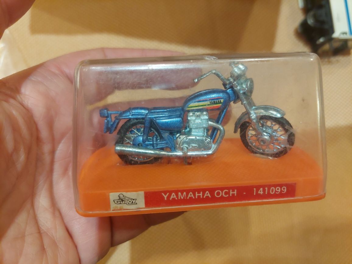 Miniatura moto yamaha och