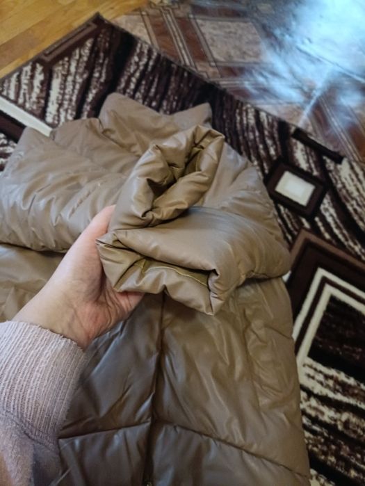 Куртка , курточка, пуховик