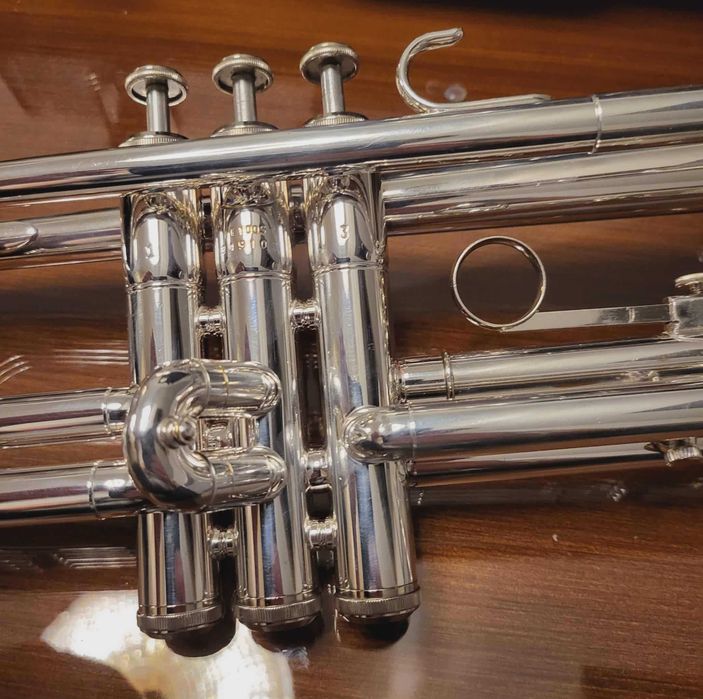 trąbka YAMAHA T100 made in Japan, jak nowa, srebrna!