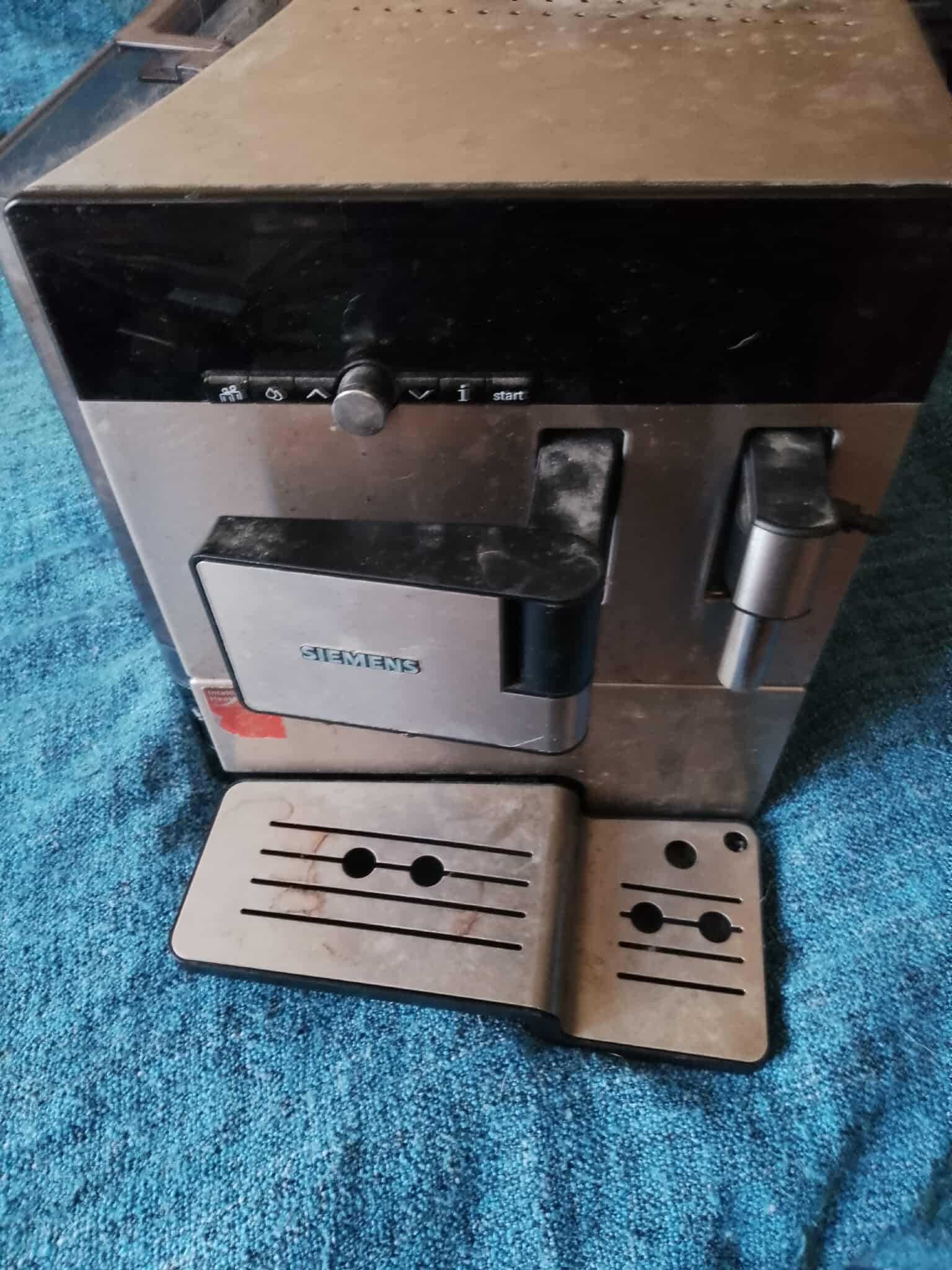 ekspres do kawy  siemens eq8 series 300