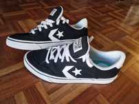 Sapatilhas Converse Pretos