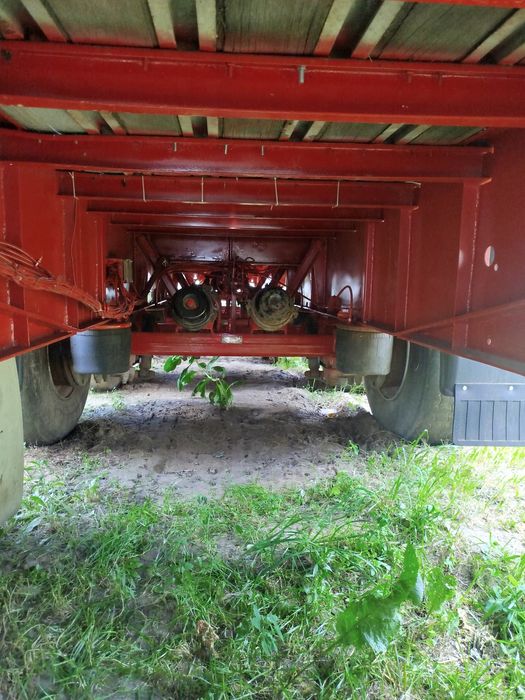 Напівпричіп платформа