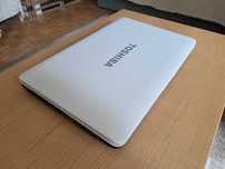 Atrakcyjna, kremowa Toshiba L755D, dwie grafiki, szybki dysk SSD