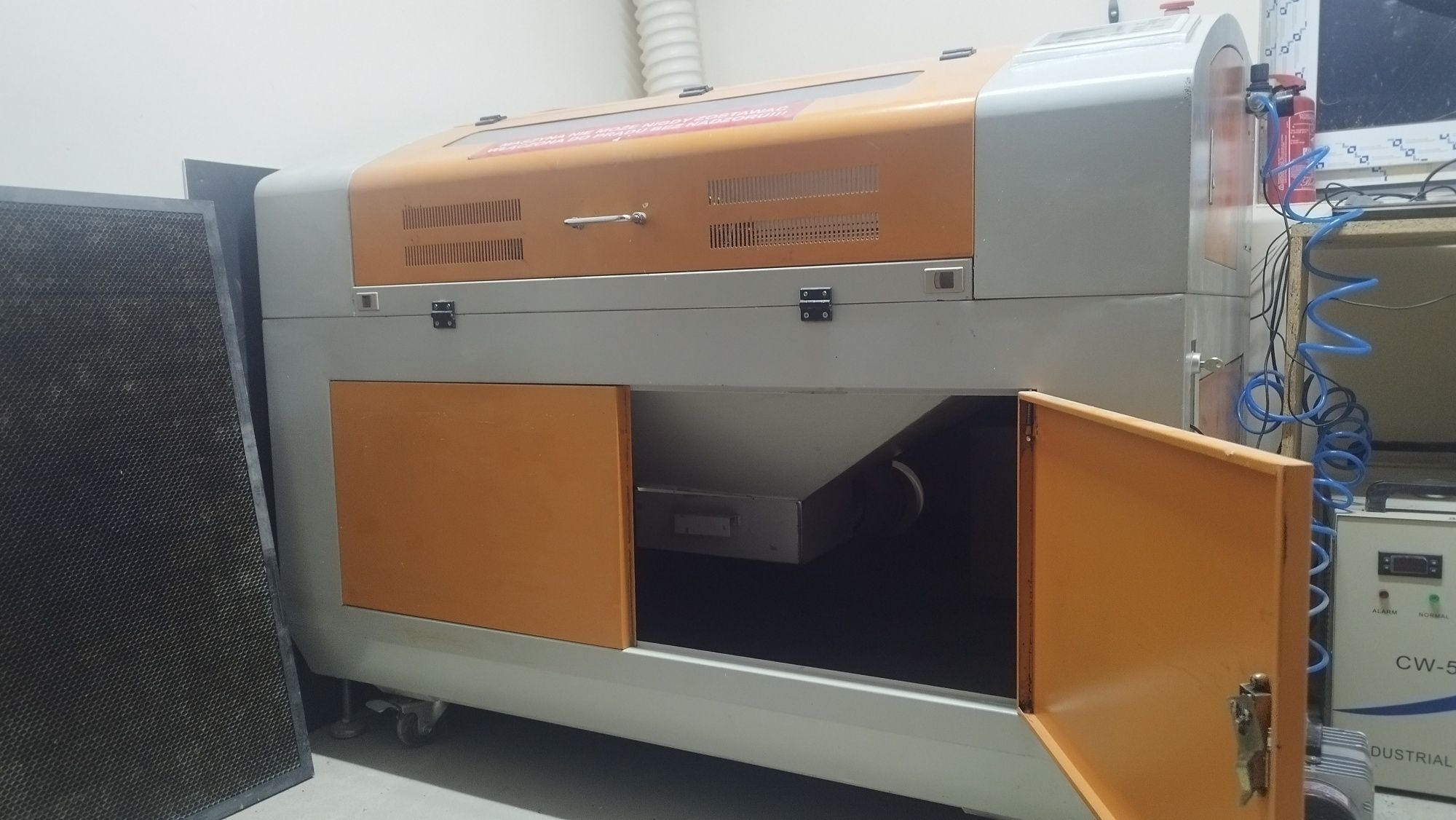 Ploter laserowy CO2 60x90 102W Ruida + Chiller CW-5000