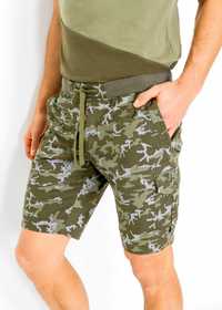 Spodnie męskie zielone krótkie Bawełna  R 46