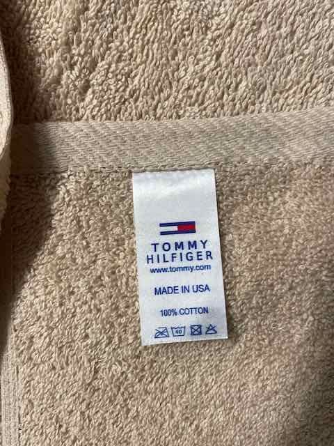 Tommy Hilfiger - zestaw ręczników łazienkowych.