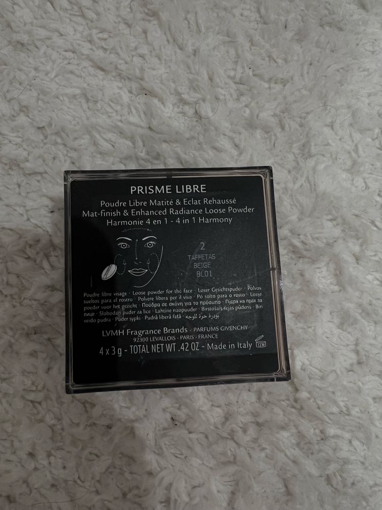Пудра Givenchy Prisme Libre