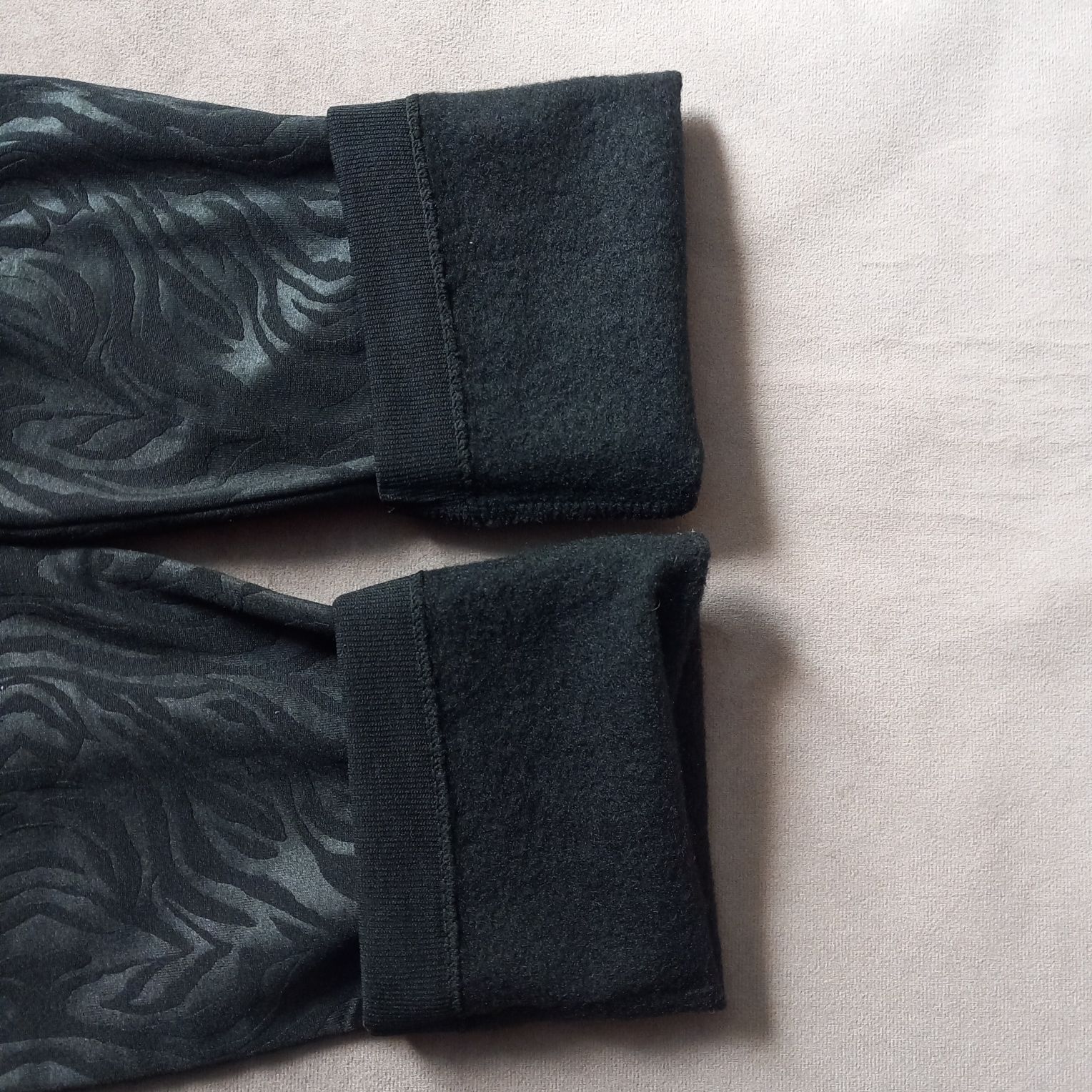 Legginsy damskie srebrno -czarne  ocieplane- XL