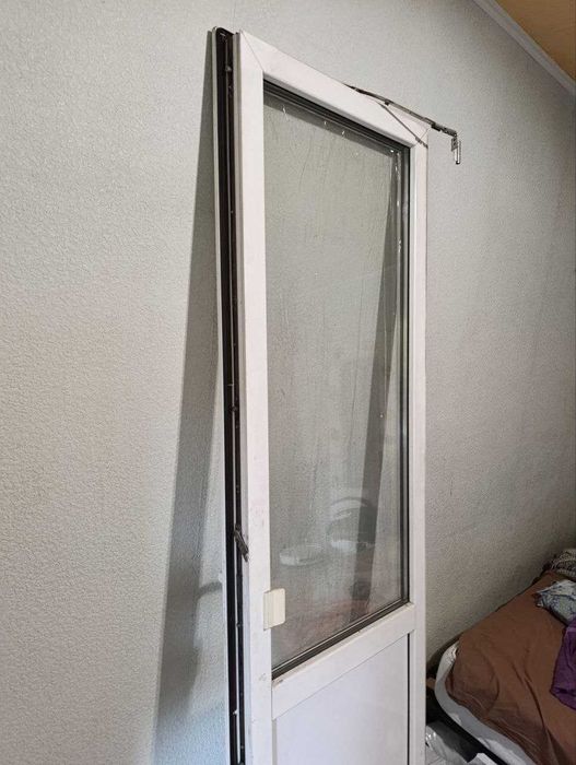 Пластиковые окна б\у 300 грн