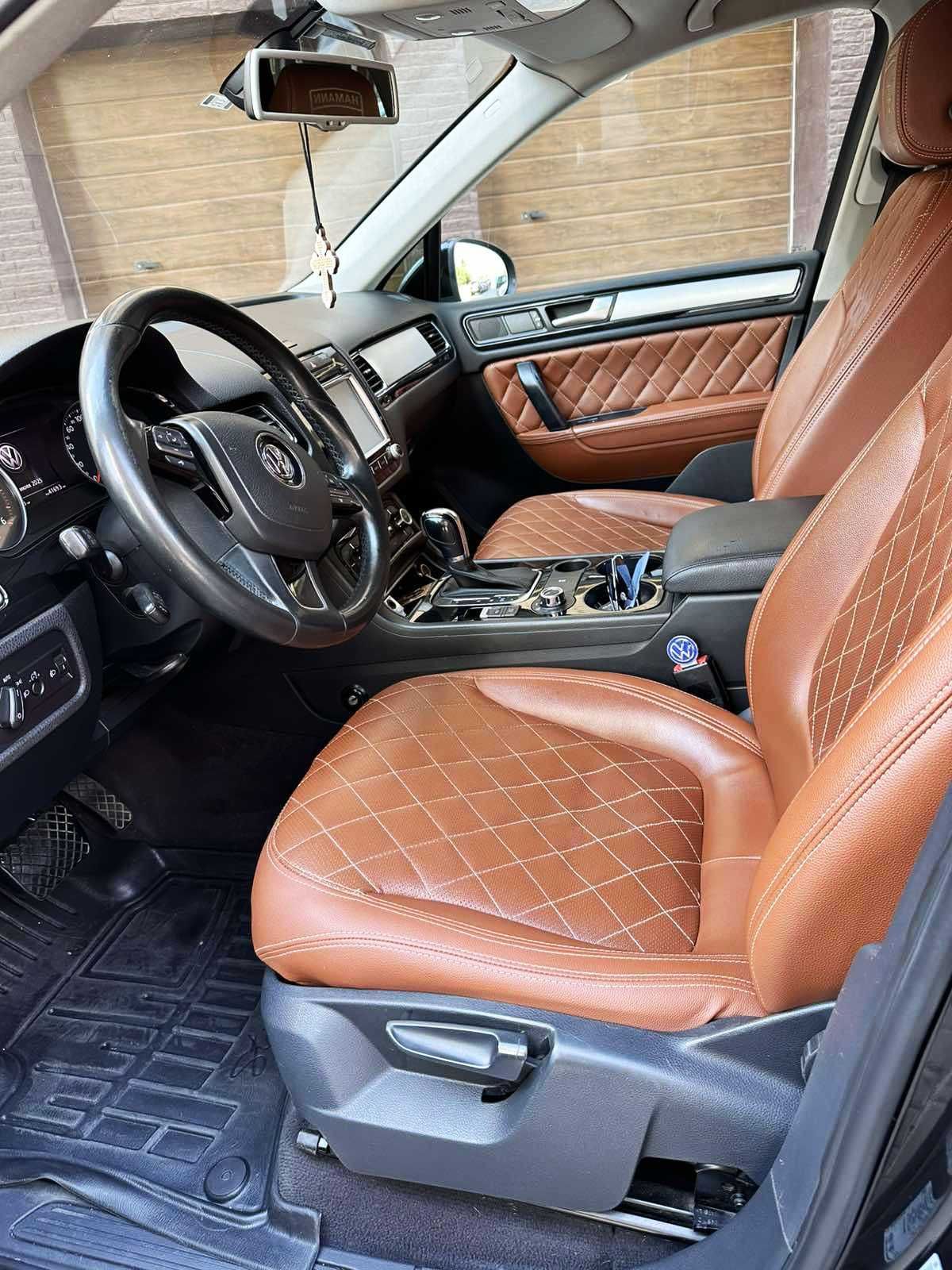 Официальный VW Touareg 4WD 3.0 TDI 2012 год