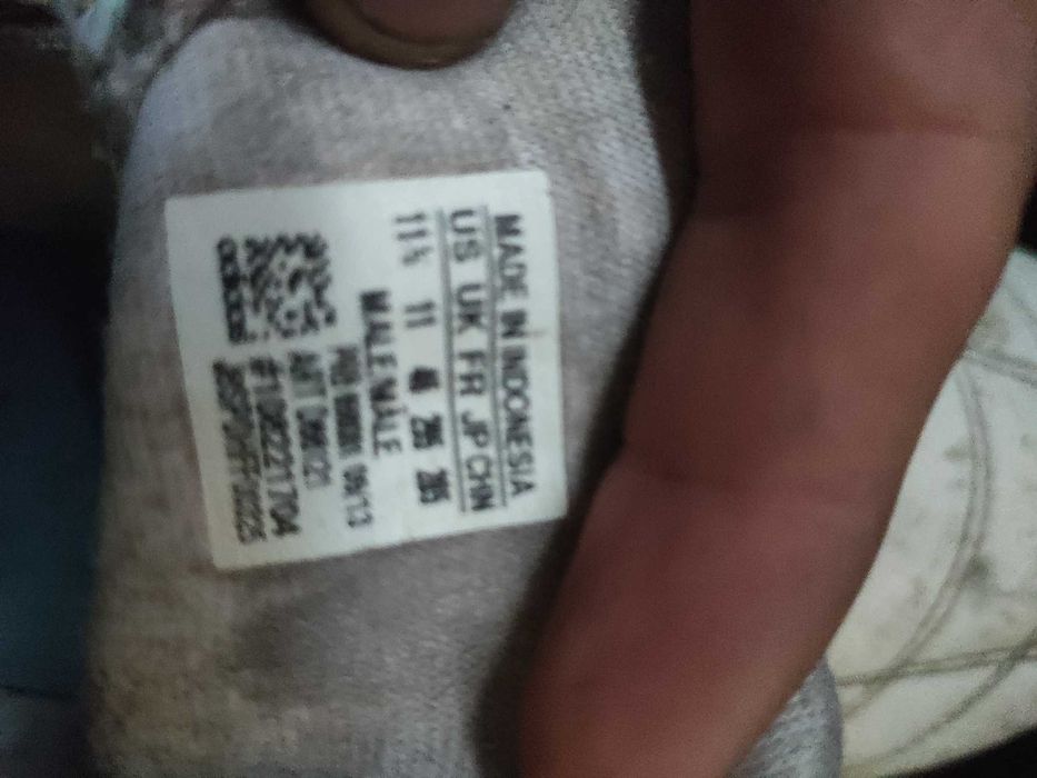 Буцы футбольные Адидас