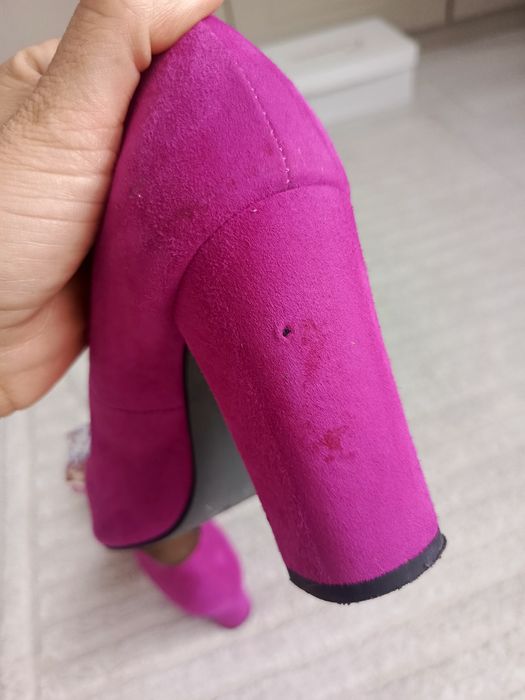 Czółenka  kolor fuksja rozm.39 firmy Rusin Ohbutik skóra zamsz słupek