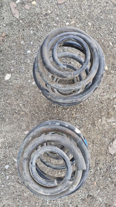 Задние пружины ланос сенс нексия авео разборка шрот запчасти

250 грн