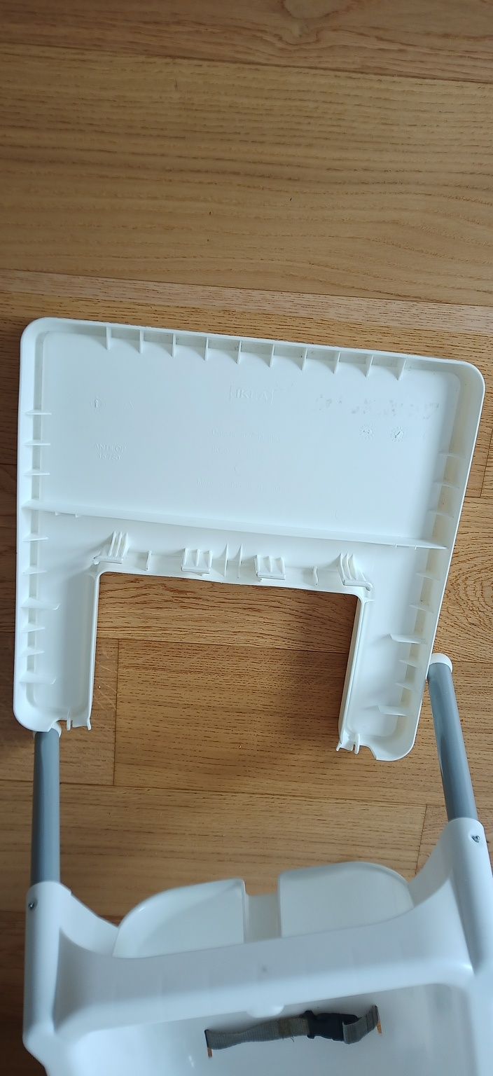 Cadeira Antilop IKEA de refeição sem cinto infantil com pés curtos