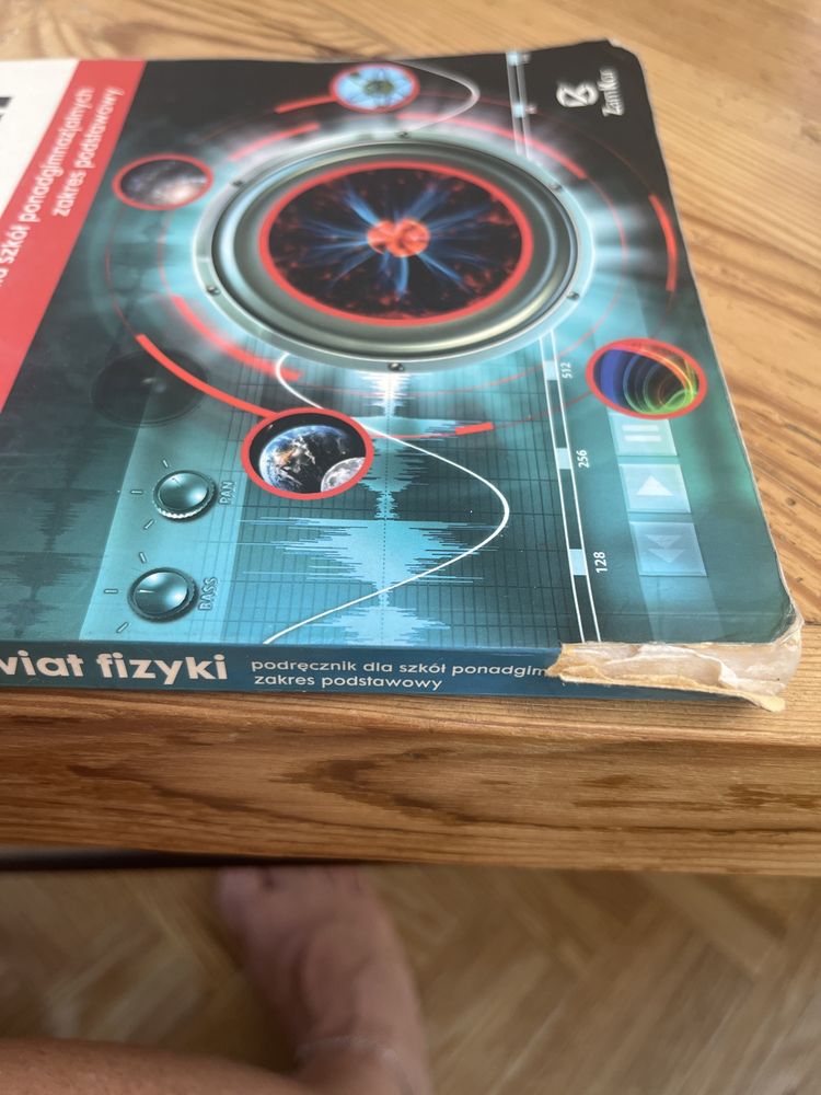 Świat fizyki podręcznik