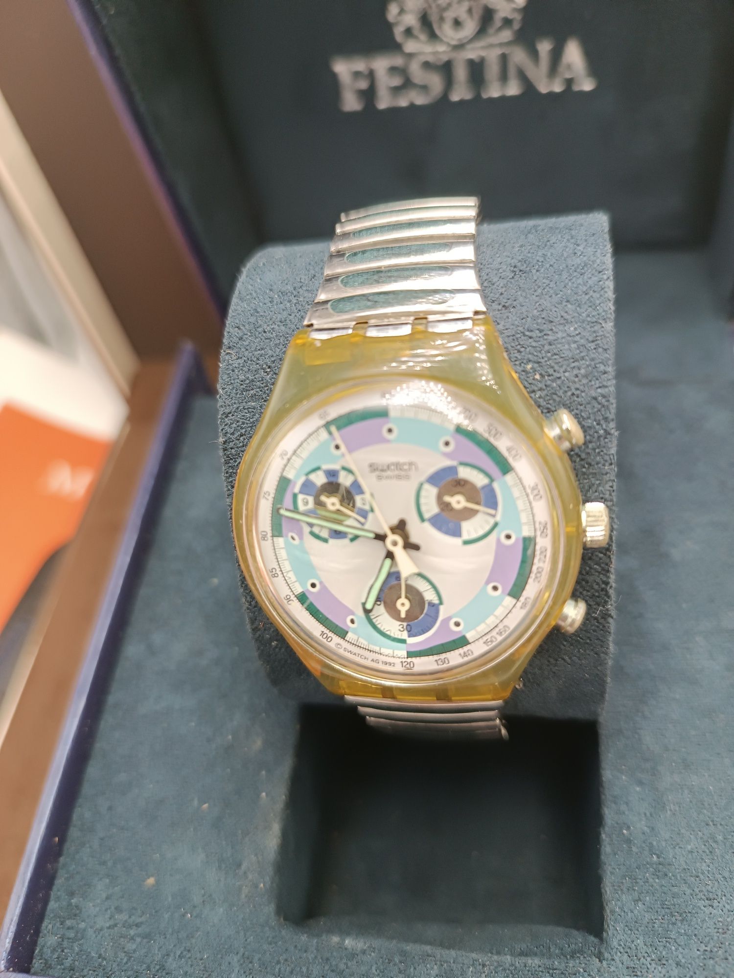Zegarek damski Swatch Swiss quartz chronograf