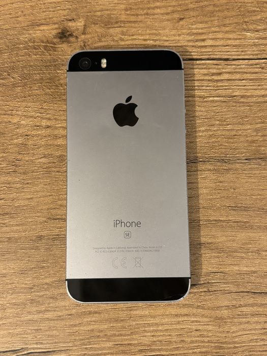 Iphone se 2016 space grey
