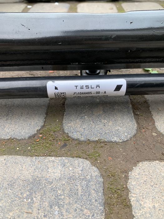 Підрамник задній Tesla 3 / Y