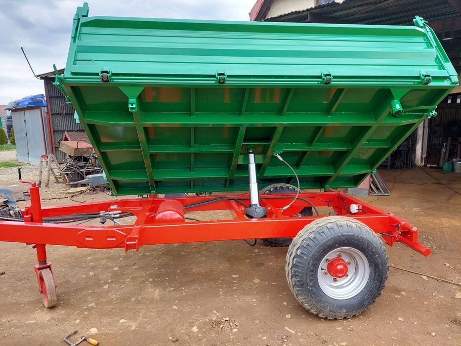 Przyczepa jednoosiowa z kiprem, kiprówka, rolnicza