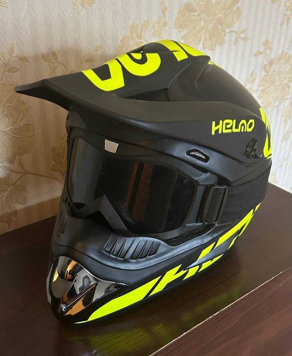 Гантелі  мотошолом