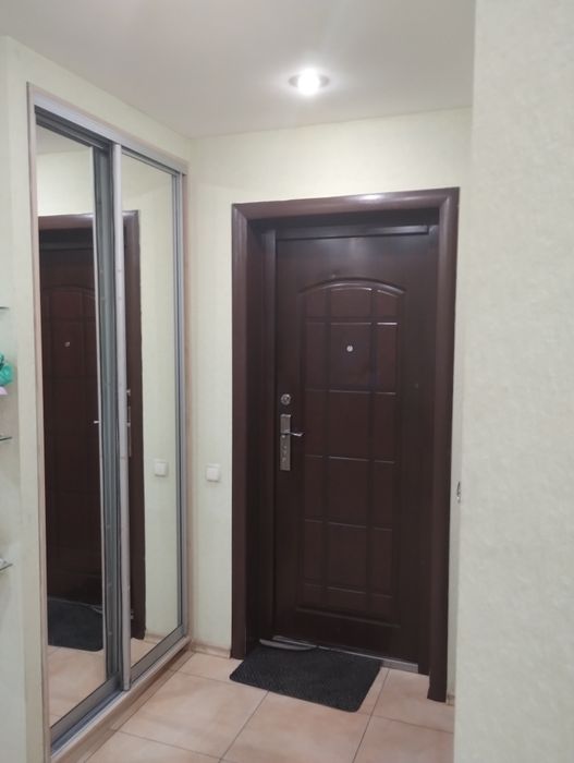 Сдаю однокомнатную квартиру-студию!