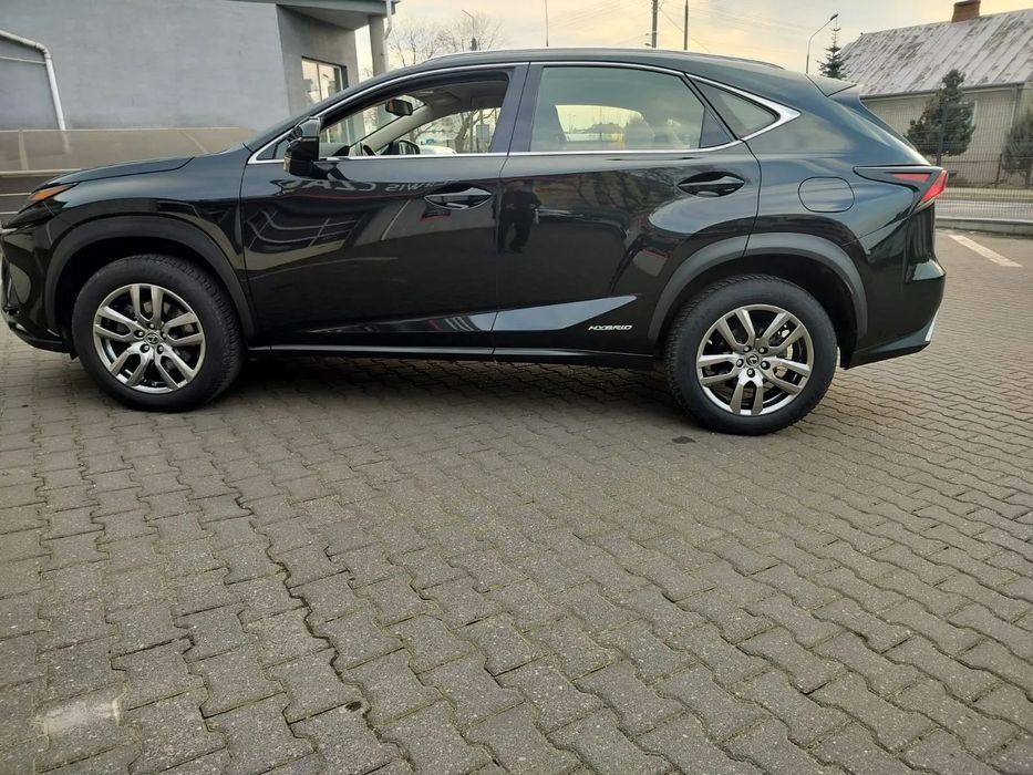 Lexus NX Lexus NX 300h Business ED AT