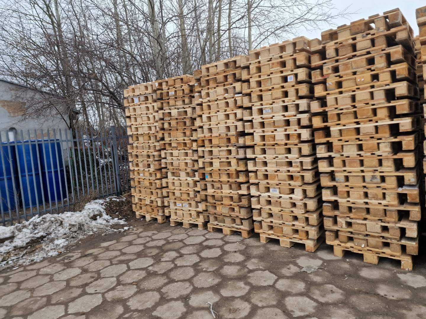 Palety euro 37 / 27 zł.Duże ilości.Tanio!