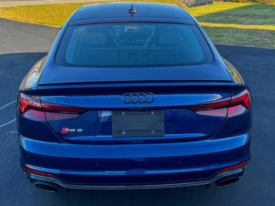 Audi RS5      2019
