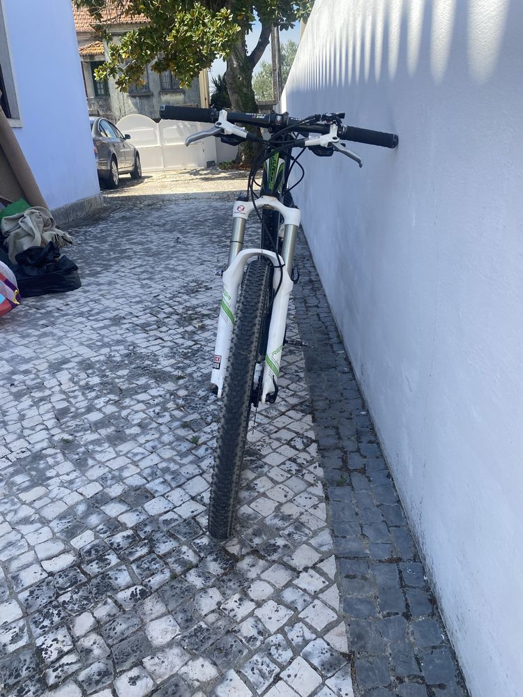 Bicicleta de desporto em alumínio para venda