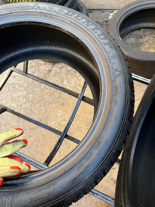 Шины БУ 245 45 R 19 Dunlop WinterSport 5 резина зима комплект
