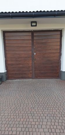Drzwi garażowe  zewnętrzne