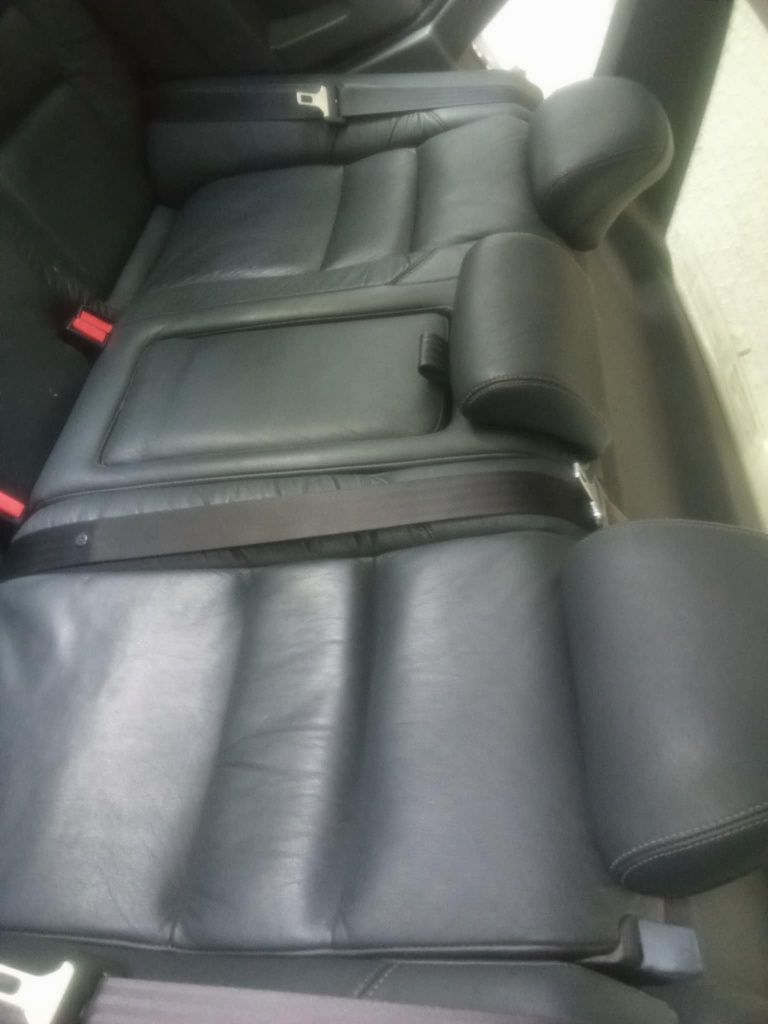 Vendo Volvo 850 parado á alguns anos ...