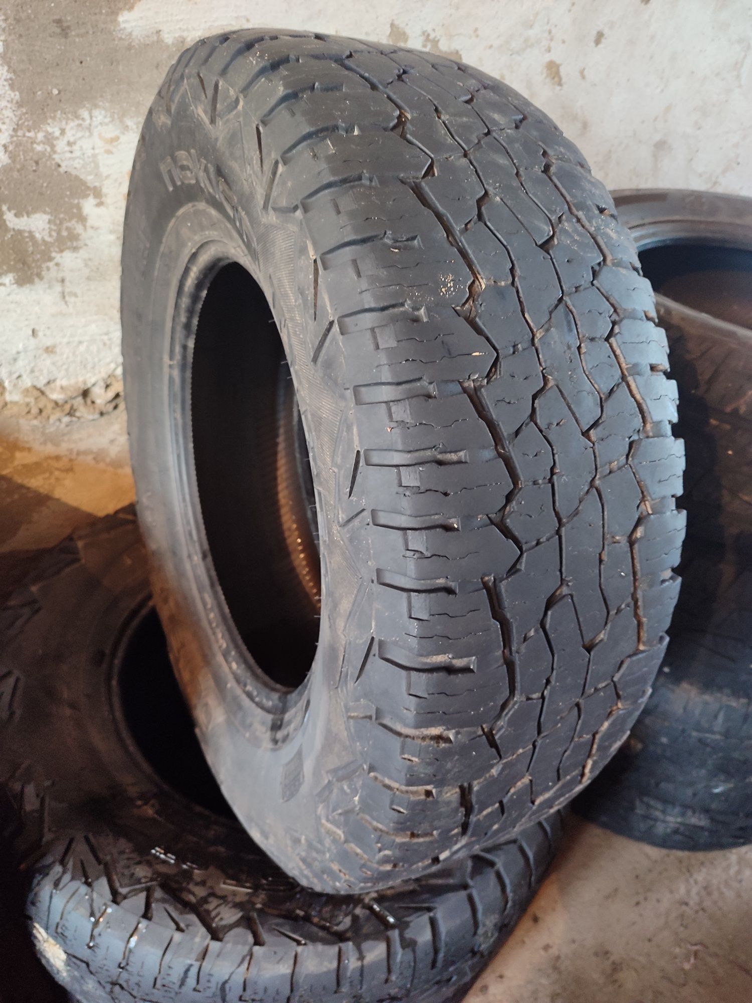 Шины 265/70/R17 Nokian Tyres AT