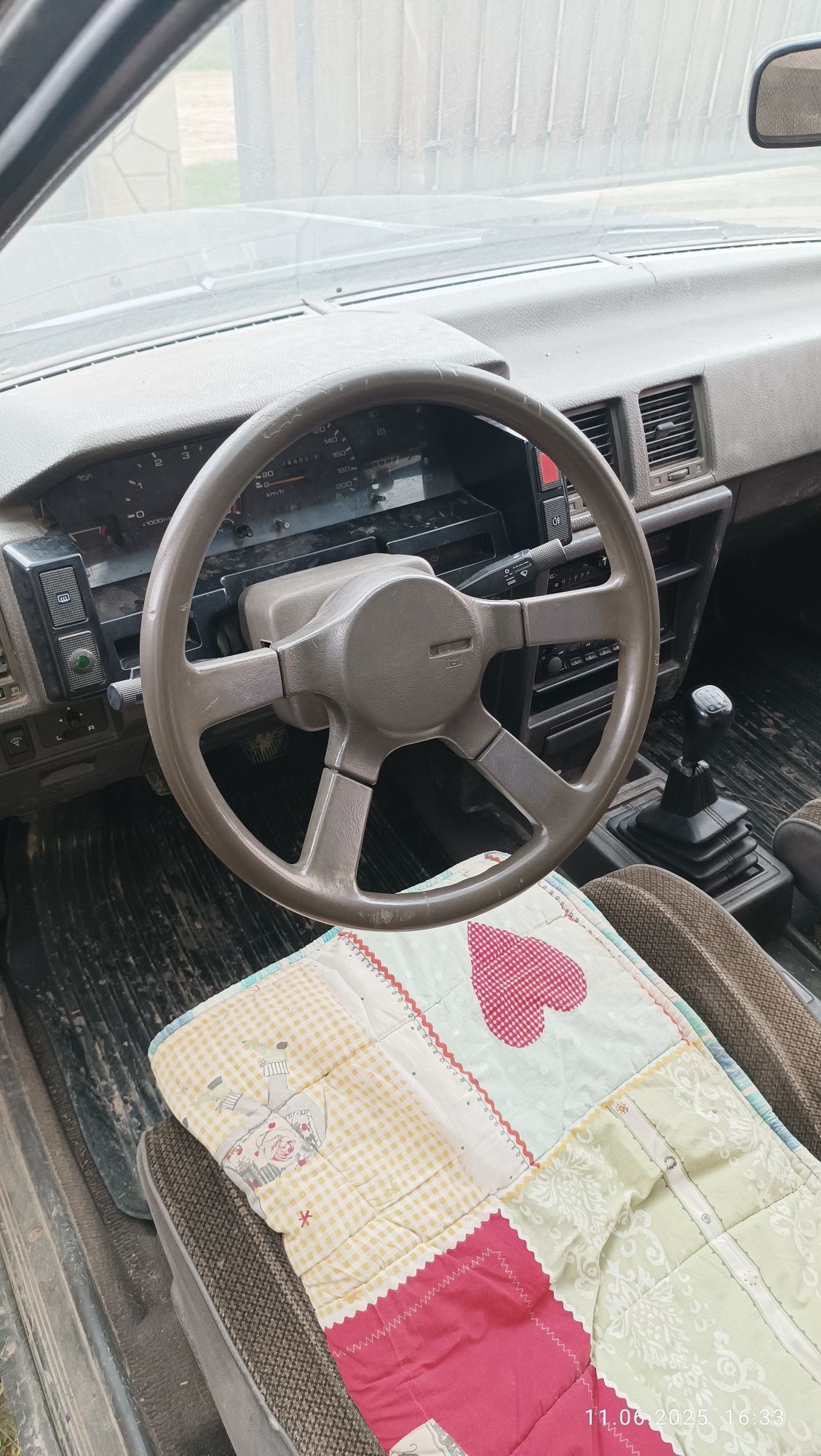 Нісан блюмбірд 1988