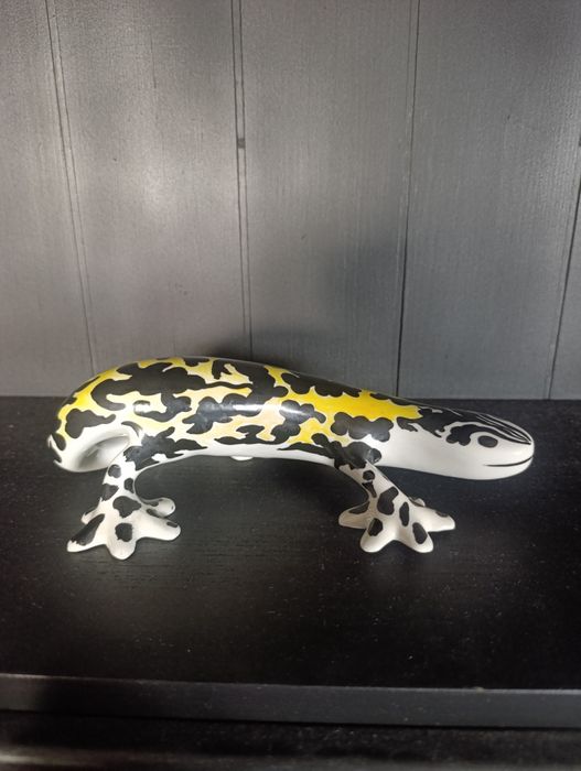Figurka Salamandry – Zakłady Porcelany Stołowej „Wałbrzych”nie Ćmielów