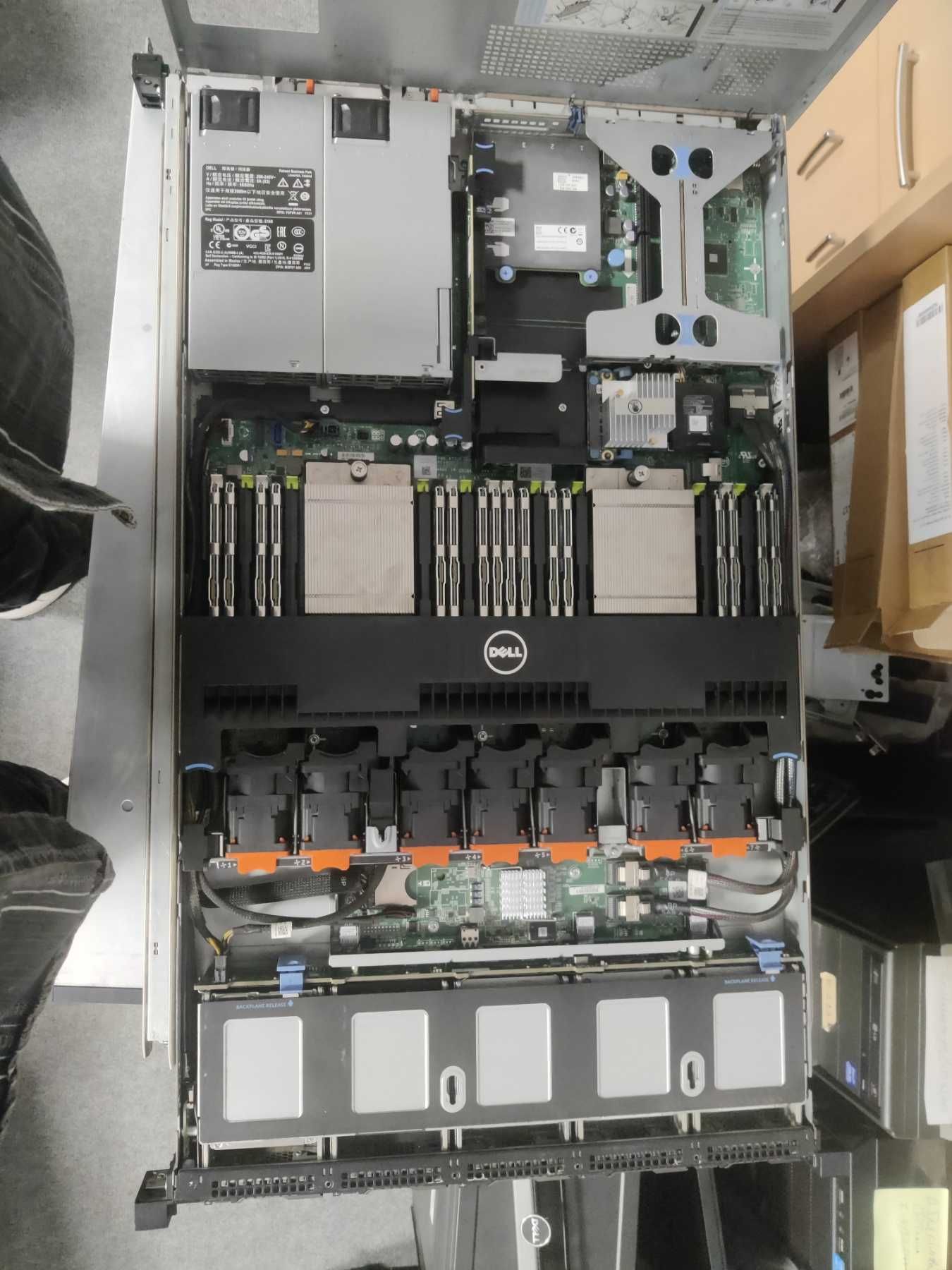 Сервер Server Dell poweredge R620