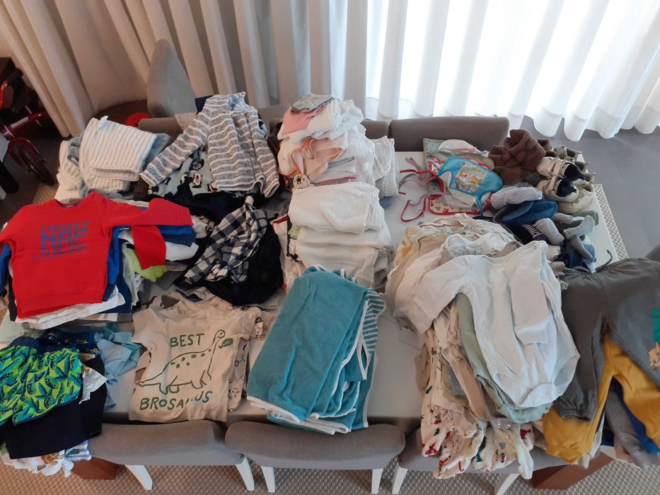 Muita roupa criança barata para desocupar (mais de 200 peças)