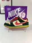 Nike SB Dunk Low Mosquito