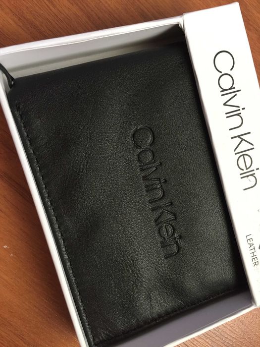 Carteira Calvin Klein (em Pele)