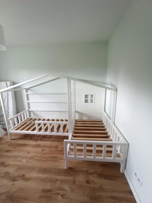 Łóżka domek dla dzieci – komplet 2 szt. (ustawienie w L lub osobno)
