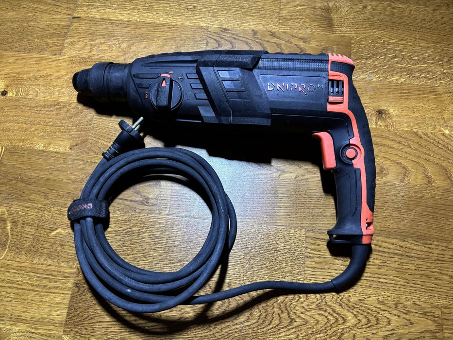 Перфоратор прямий Dnipro-M RH-100