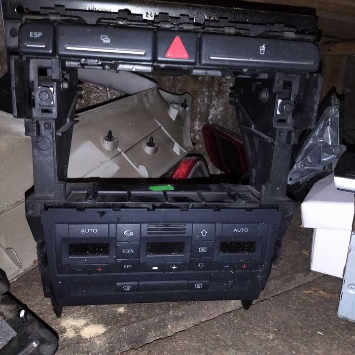 kosz konsola 2DIN  a4 b6 b7 cupholder 8E186`2534H