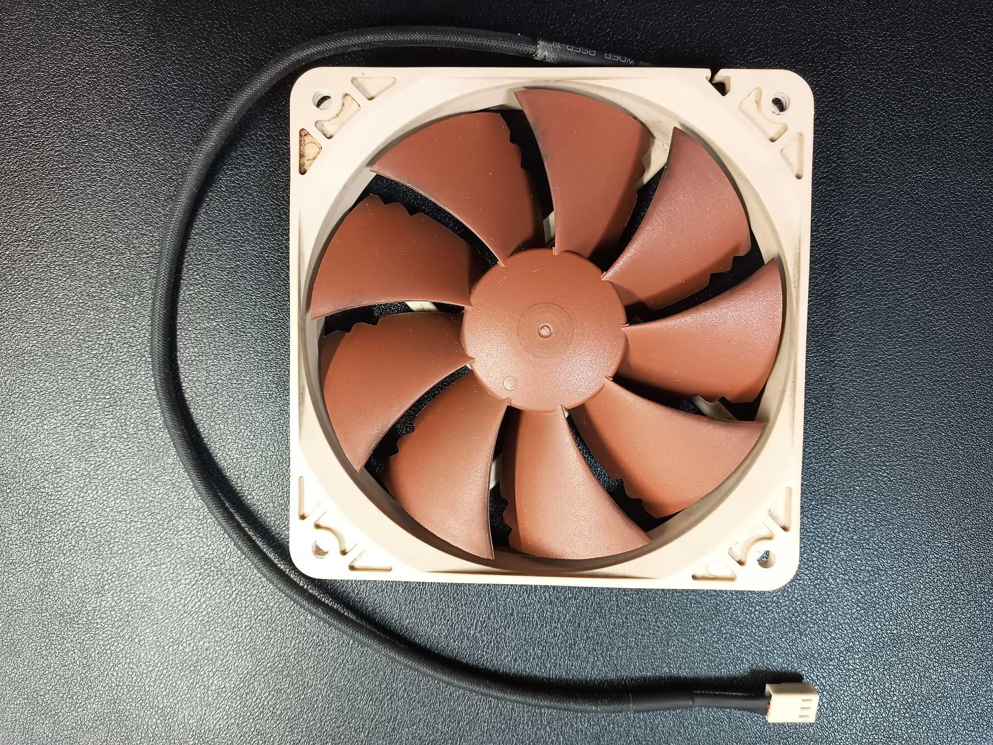 Вентилятор (кулер) Noctua NF-P12