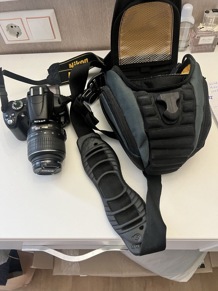 Nikon D 5000 фотокамера . В ідеальному стані