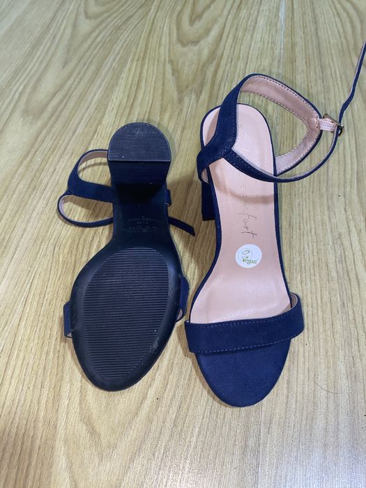 Босоніжки New Look 35-36 розмір