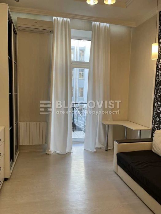 Антоновича Володимира (Горького), 37/13