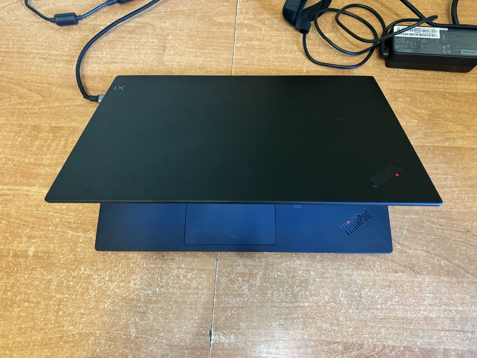 Ноутбук Lenovo X1 Carbon core i7 8gen fulhd ips 16 Озу