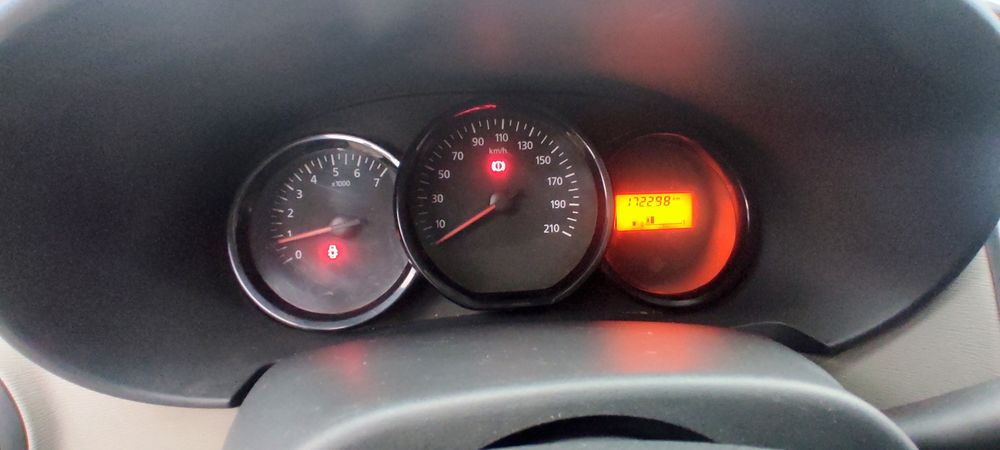 Рено Доккер пасажир